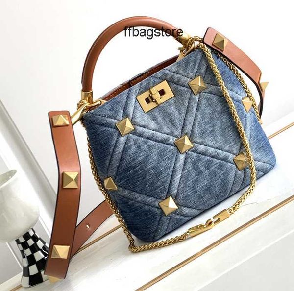 rivet outdoor lady bag valentinoz bags women evening purse denim women 2023 style armpit large texture capacity one shoulder bucket oy3o
rivet outdoor lady bag valentinoz bags women evening purse denim women 2023 style armpit large texture capacity one shoulder bucket oy3o