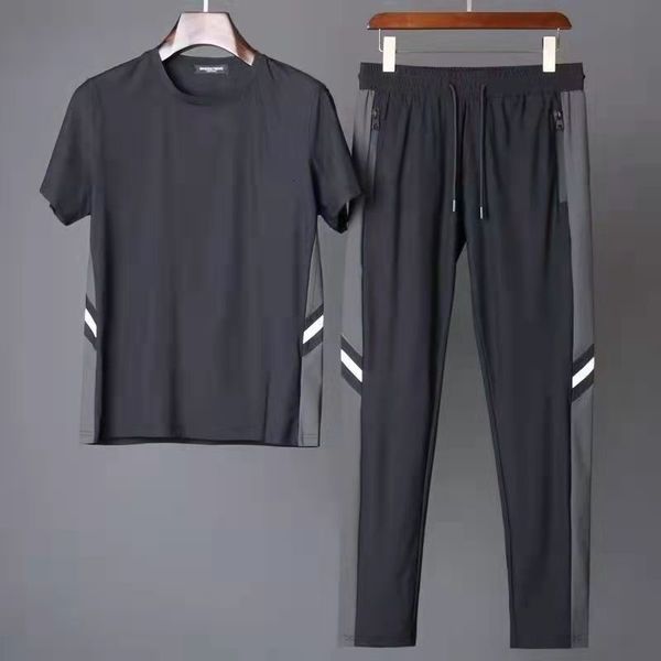 men's tracksuits summer suits soft stretch ice silk two piece suit high end casual sports ultra thin fast trendy silky for men 230719, Gray
men's tracksuits summer suits soft stretch ice silk two piece suit high end casual sports ultra thin fast trendy silky for men 230719, Gray