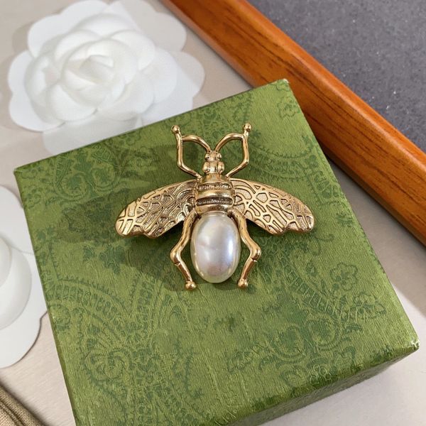 women's luxury designer brooch jewelry charm luxury vintage jewelry new designer women's pins as exquisite gifts, Gray
women's luxury designer brooch jewelry charm luxury vintage jewelry new designer women's pins as exquisite gifts, Gray