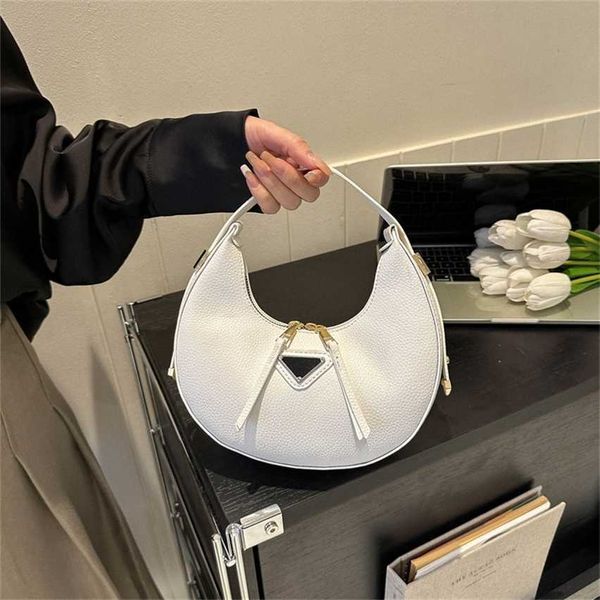 67% off 2023 new bagdesigner fashion pu women's trend casual handheld underarm popular new solid color versatile crescent bag
67% off 2023 new bagdesigner fashion pu women's trend casual handheld underarm popular new solid color versatile crescent bag