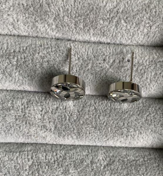 luxury brand women designer studs big stone titanium steel fashion couple earrings4028485, Golden;silver
luxury brand women designer studs big stone titanium steel fashion couple earrings4028485, Golden;silver
