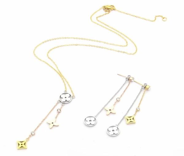 2021 europe america fashion style jewelry sets lady women hollow out three flower with diamond initials necklace earrings sets 1s9228197, Silver
2021 europe america fashion style jewelry sets lady women hollow out three flower with diamond initials necklace earrings sets 1s9228197, Silver