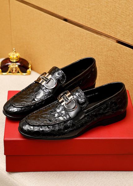 2023 mens dress shoes designer casual loafers classic brand fashion wedding business oxfords men formal party comfortable flats size 38-45, Black
2023 mens dress shoes designer casual loafers classic brand fashion wedding business oxfords men formal party comfortable flats size 38-45, Black