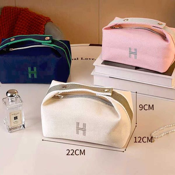 new canvas portable makeup bag travel portable wash bag large capacity advanced skin care product storage bag
new canvas portable makeup bag travel portable wash bag large capacity advanced skin care product storage bag