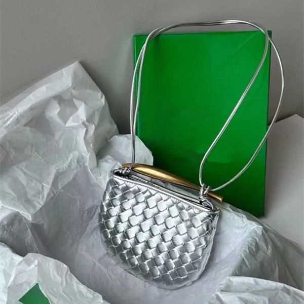 designer bag for botacet v vnenat designer bot sardine woman sardine bag bags ladies woven portable dumpling solid color metal handle casual
designer bag for botacet v vnenat designer bot sardine woman sardine bag bags ladies woven portable dumpling solid color metal handle casual