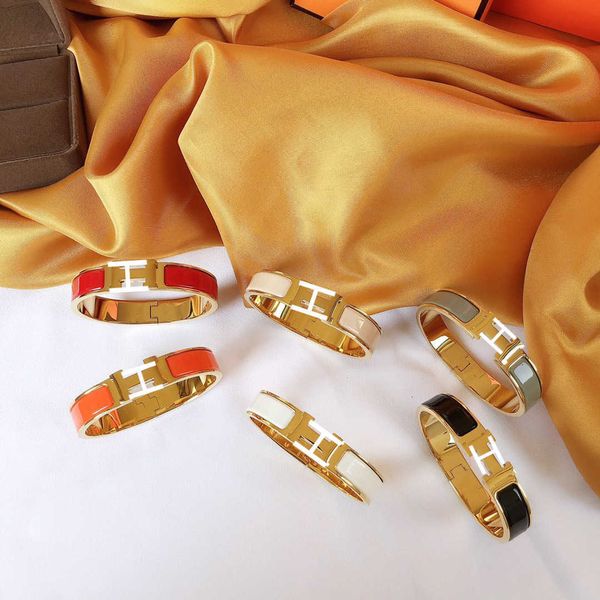 high version home enamel versatile couple style h letter buckle colorless black warrior bracelet, Golden;silver
high version home enamel versatile couple style h letter buckle colorless black warrior bracelet, Golden;silver