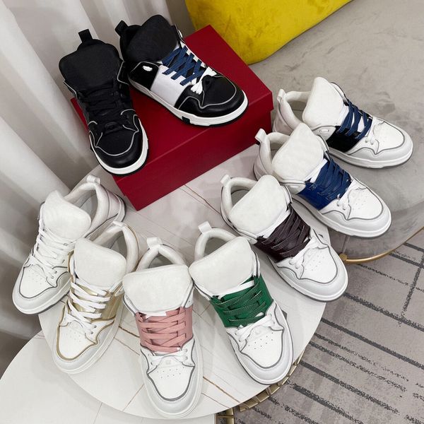 patent leather winter casual shoe designer luxurys stylish men women's dress shoes open skate sneakers calfskin fashion sports shoes 35, Black
patent leather winter casual shoe designer luxurys stylish men women's dress shoes open skate sneakers calfskin fashion sports shoes 35, Black