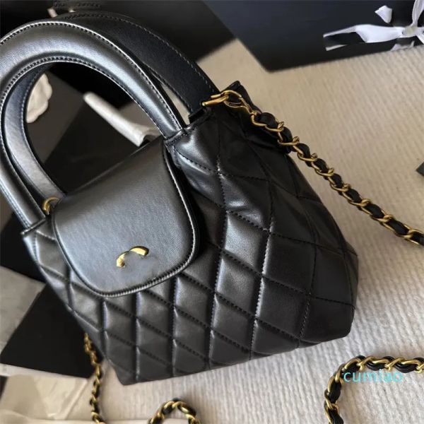 2023-new luxurys handbags designer bag shoulder designer crossbody bag tote bag genuine leather material diamond check small buckle logo 5a+
2023-new luxurys handbags designer bag shoulder designer crossbody bag tote bag genuine leather material diamond check small buckle logo 5a+