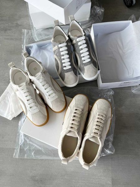 2023 new toteme square head german training shoes women's flat bottom comfortable and breathable casual splice lace up little white sho
2023 new toteme square head german training shoes women's flat bottom comfortable and breathable casual splice lace up little white sho