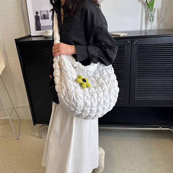evening bags women ruched quilted cloud bag nylon shoulder for handbags bucket tote crossbody messenger shopper purses clutch 230720
evening bags women ruched quilted cloud bag nylon shoulder for handbags bucket tote crossbody messenger shopper purses clutch 230720