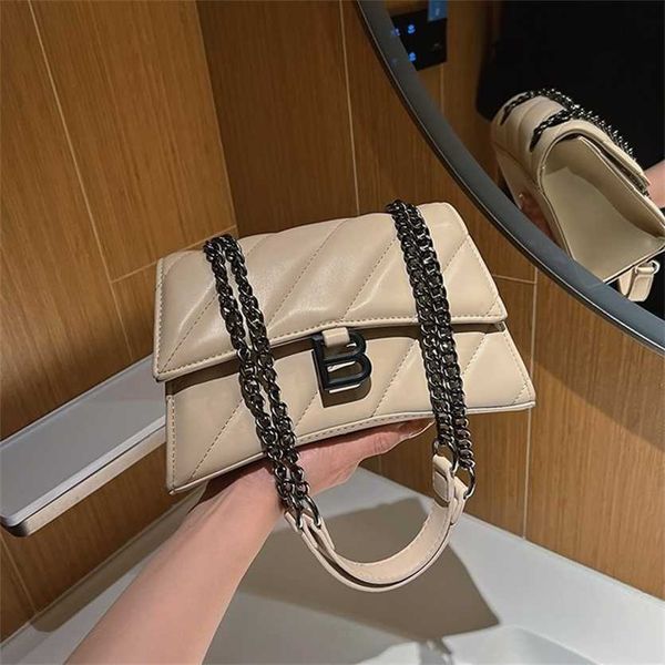 63% off 2023 new bagdesigner new solid color fashion hourglass car sewing chain shoulder women's trendy fashionable pu crossbody bag
63% off 2023 new bagdesigner new solid color fashion hourglass car sewing chain shoulder women's trendy fashionable pu crossbody bag