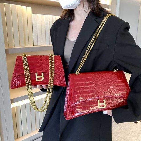 63% off 2023 new bagbag designer advanced texture crocodile pattern women's new ins popular hourglass chain single shoulder crossbody b
63% off 2023 new bagbag designer advanced texture crocodile pattern women's new ins popular hourglass chain single shoulder crossbody b