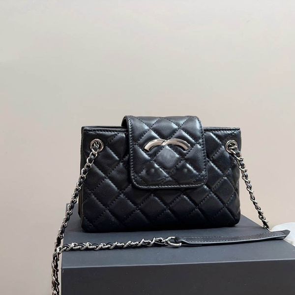 mini handheld women crossbody designer bag silver hardware vintage luxury handbag matelasse chain trend coin purse fanny pack suitcase buckl
mini handheld women crossbody designer bag silver hardware vintage luxury handbag matelasse chain trend coin purse fanny pack suitcase buckl