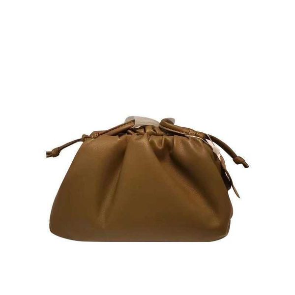 botte bag venetes pouch knitting style leather woven women's bag handle cloud bag 91o5
botte bag venetes pouch knitting style leather woven women's bag handle cloud bag 91o5
