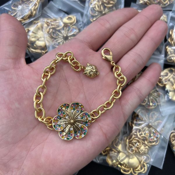 gold flower with fancy color diamonds bracelets charm chain bracelet for women plated gold chain brass bracelets designer jewelry supply cgu, Black
gold flower with fancy color diamonds bracelets charm chain bracelet for women plated gold chain brass bracelets designer jewelry supply cgu, Black