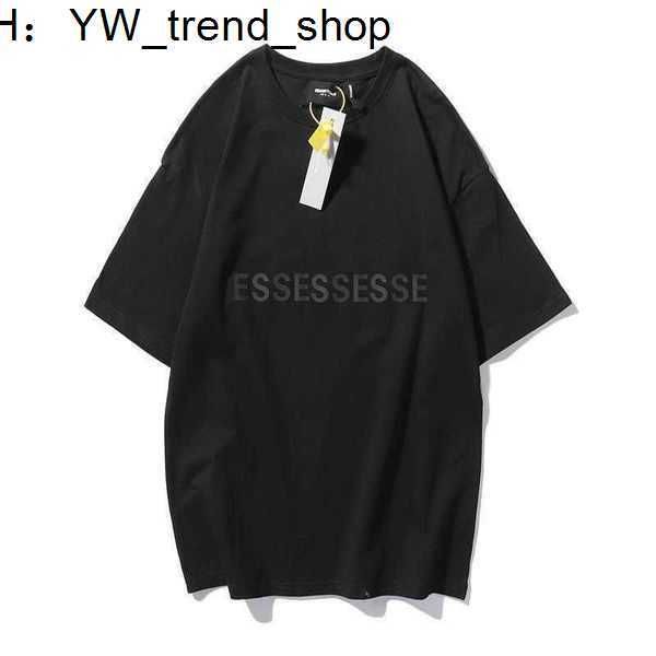 designer fashion essentialclothing shirt street casual summer mens women luxury printed letter t loose pure cotton couples essent tshirt 61, White;black
designer fashion essentialclothing shirt street casual summer mens women luxury printed letter t loose pure cotton couples essent tshirt 61, White;black