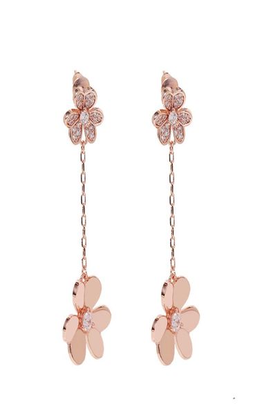 van 18k gold fashion fourleaf cloverthree leaf dangle clover flower long cleef earrings with diamonds for womengirls wedding va8176724, Silver
van 18k gold fashion fourleaf cloverthree leaf dangle clover flower long cleef earrings with diamonds for womengirls wedding va8176724, Silver