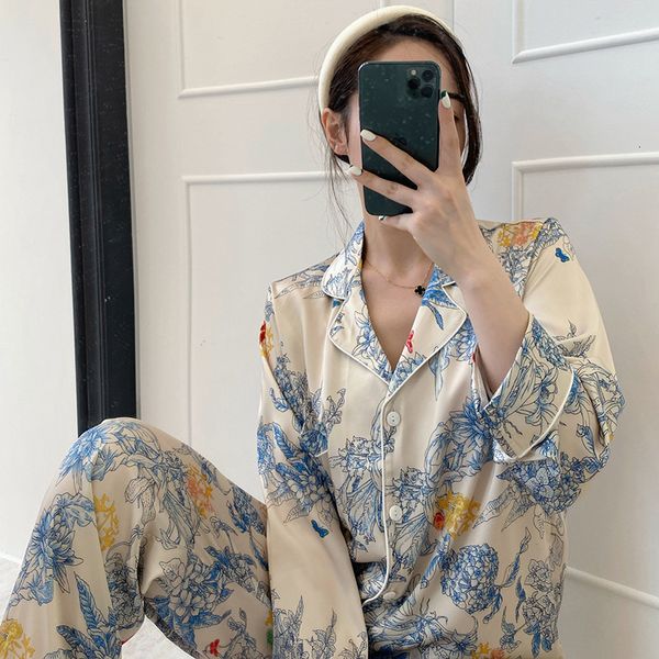 women's sleepwear ice silk pajamas women's summer long-sleeved trousers two-piece printed light luxury pajamas women's high-e, Black;red
women's sleepwear ice silk pajamas women's summer long-sleeved trousers two-piece printed light luxury pajamas women's high-e, Black;red