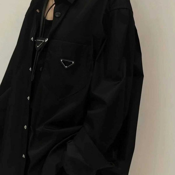 men's spring and summer black lapel casual shirt, nylon fabric soft and comfortable wrinkle resistant, pure black leisure business can, White;black
men's spring and summer black lapel casual shirt, nylon fabric soft and comfortable wrinkle resistant, pure black leisure business can, White;black