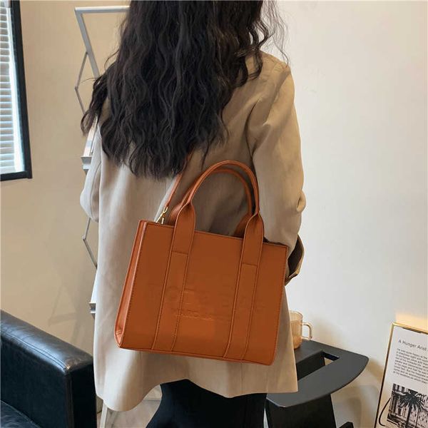 advanced texture spring new fashion versatile light luxury solid color one shoulder handheld tote bag for women
advanced texture spring new fashion versatile light luxury solid color one shoulder handheld tote bag for women