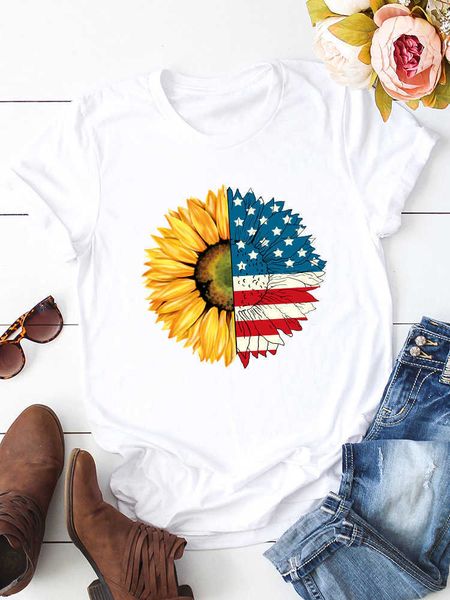 sunflower collection creative chrysanthemum american t-shirt women's large short sleeve, White
sunflower collection creative chrysanthemum american t-shirt women's large short sleeve, White