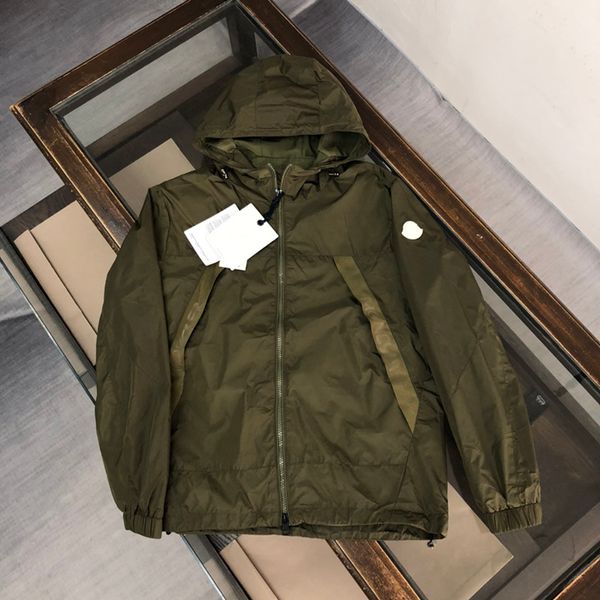 fashion french luxury men's designer jacket hood windproof trench lettering embroidered badge black blue green jacket outdoor casual, Black;brown
fashion french luxury men's designer jacket hood windproof trench lettering embroidered badge black blue green jacket outdoor casual, Black;brown