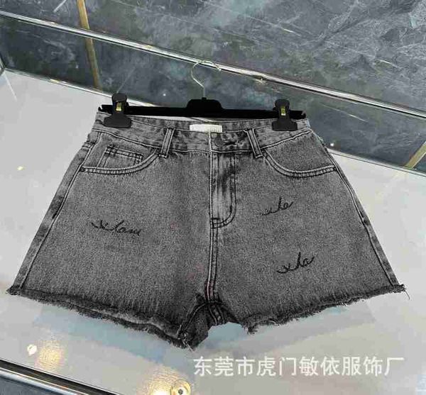women's shorts designer 23 spring/summer embroidery letter perforated casual denim summer oz49, White;black
women's shorts designer 23 spring/summer embroidery letter perforated casual denim summer oz49, White;black