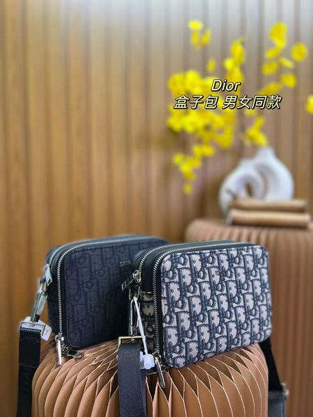 designer christian dior homme presbyopia camera shoulder bag luxury bags size 18*13cm
designer christian dior homme presbyopia camera shoulder bag luxury bags size 18*13cm