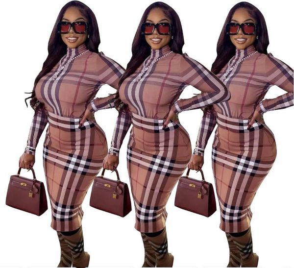 women's casual dress 2023 autumn new tight fitting long sleeved high neck zippered women's dress plaid printed women's dress, Black;gray
women's casual dress 2023 autumn new tight fitting long sleeved high neck zippered women's dress plaid printed women's dress, Black;gray