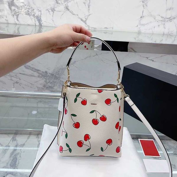 coabag bucket bags women luxury shoulder designer bags cute star cherry leather handbag vintage tote bag fashion hand purses 230207
coabag bucket bags women luxury shoulder designer bags cute star cherry leather handbag vintage tote bag fashion hand purses 230207