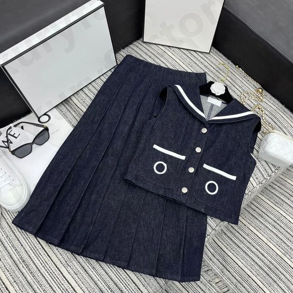 two piece denim embroid dress summer sleeveless single breasted lady and elegant long skirts set, Gray;blue
two piece denim embroid dress summer sleeveless single breasted lady and elegant long skirts set, Gray;blue