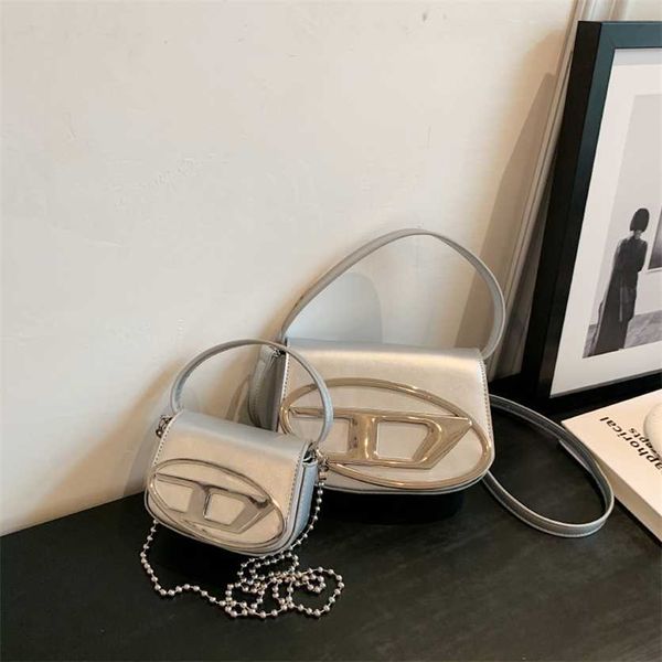 26% off handbag designer 2023 xiaozhong design dingdang spring/summer portable underarm spicy girl style silver shoulder crossbody women
26% off handbag designer 2023 xiaozhong design dingdang spring/summer portable underarm spicy girl style silver shoulder crossbody women