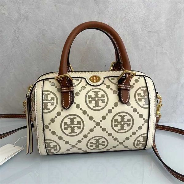 61% off 2023 new bagdesigner tb old flower embroidered pillow women's large memory boston handbag crossbody bag retro light luxury ins
61% off 2023 new bagdesigner tb old flower embroidered pillow women's large memory boston handbag crossbody bag retro light luxury ins