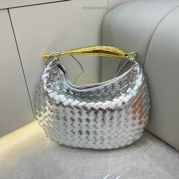 2023 leather handbag designer hand woven sardine bag large capacity dumpling one shoulder portable diagonal female zzzr
2023 leather handbag designer hand woven sardine bag large capacity dumpling one shoulder portable diagonal female zzzr