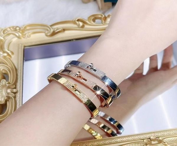 charm bracelets european famous brand jewelry 925 sterling silver pig nose bracelet women039s light luxury fashion banquet kell8320349, Golden;silver
charm bracelets european famous brand jewelry 925 sterling silver pig nose bracelet women039s light luxury fashion banquet kell8320349, Golden;silver