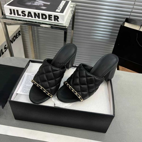 7a 2023 new fashion designer sandals leather platform rhombic chain slippers women ccity slide classic flip-flops summer slippers dsagdhg, Black
7a 2023 new fashion designer sandals leather platform rhombic chain slippers women ccity slide classic flip-flops summer slippers dsagdhg, Black