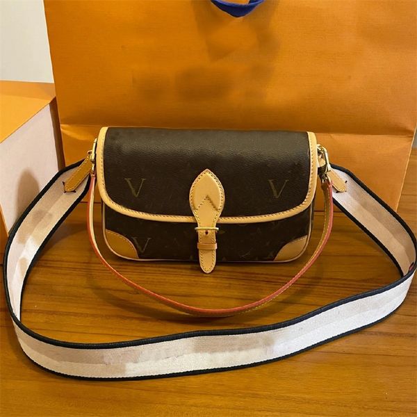 diane shoulder bag leather purses designer woman handbag trendy elegant clutch brown grey wide strap embossing luxury crossbody bag old flow
diane shoulder bag leather purses designer woman handbag trendy elegant clutch brown grey wide strap embossing luxury crossbody bag old flow