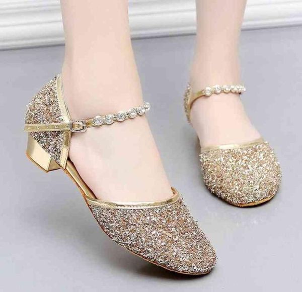 fashion children girl039s rhinestone ballroom latin tango dance shoes heeled shoes for girls flower casual children girls shoes7190309, Black;red
fashion children girl039s rhinestone ballroom latin tango dance shoes heeled shoes for girls flower casual children girls shoes7190309, Black;red