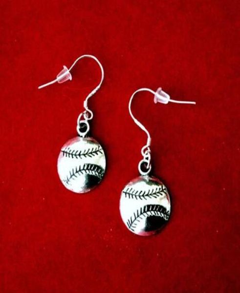 50pair angel baseball softball fleur de lis flower snowflake bat snowman 925 sterling silver dropdangle chandelier earrings woman4663448, Golden
50pair angel baseball softball fleur de lis flower snowflake bat snowman 925 sterling silver dropdangle chandelier earrings woman4663448, Golden