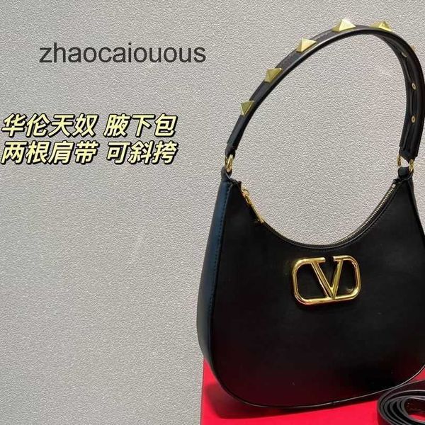 leather valentins women's luxury bags handbags classic designer new black handbag women riveted zipper portable shoulder bag size 28 18
leather valentins women's luxury bags handbags classic designer new black handbag women riveted zipper portable shoulder bag size 28 18