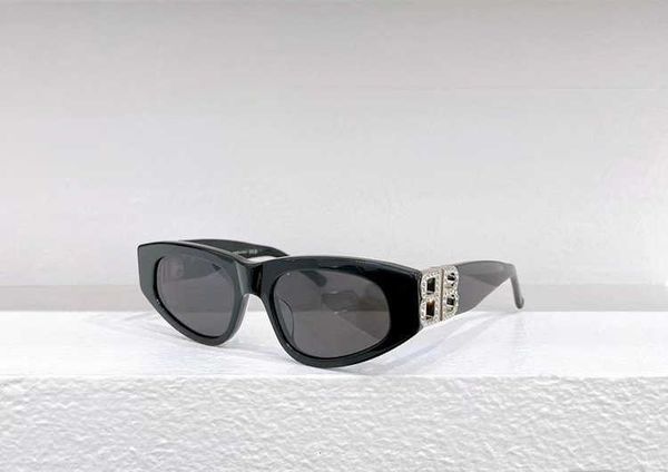 new family sunglasses narrow version double b letters with diamond legs ins net red same style personalized sunglasses bb0095s, White;black
new family sunglasses narrow version double b letters with diamond legs ins net red same style personalized sunglasses bb0095s, White;black