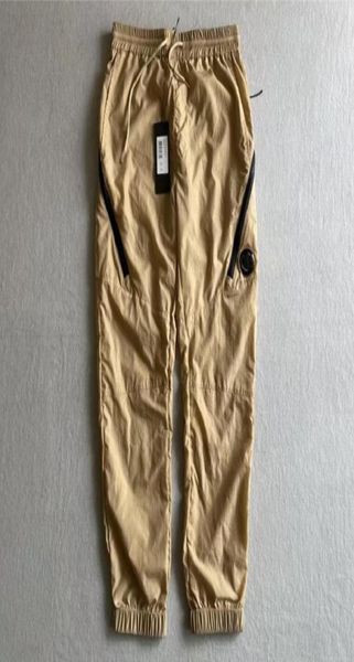 2022 ss metal nylon men pants one lens logo zipper pocket male pant outdoor tracksuit casual jogging trousers2745922, Black;green
2022 ss metal nylon men pants one lens logo zipper pocket male pant outdoor tracksuit casual jogging trousers2745922, Black;green