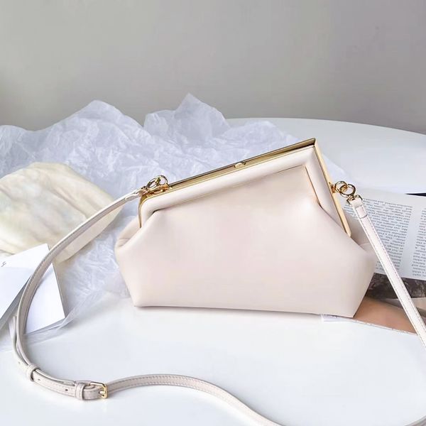 fashion womens fendace first luxury totes clutch bags cross body shoulder evening boston bag fend designers hobo genuine leather handbag men
fashion womens fendace first luxury totes clutch bags cross body shoulder evening boston bag fend designers hobo genuine leather handbag men