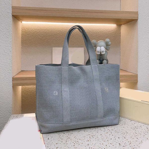 knitting tote bag women designer handbag casual shopping bags packs crossbody female beach pouch purses 230615
knitting tote bag women designer handbag casual shopping bags packs crossbody female beach pouch purses 230615