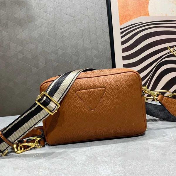 pd designer crossbody bags womens triangle shoulder bags wid straps camera bags square leather luxurys handbag phone clutch 230615
pd designer crossbody bags womens triangle shoulder bags wid straps camera bags square leather luxurys handbag phone clutch 230615