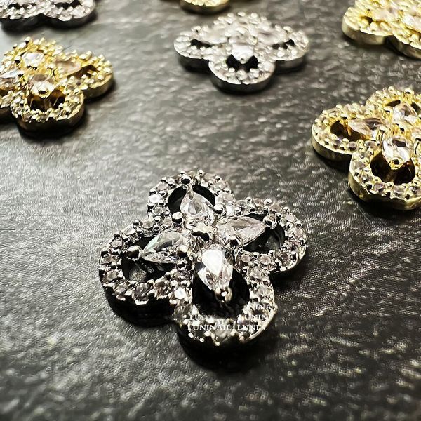 nail art decorations 10 pieces of luxurious zircon four leaf clover nail charm 10.5mm four petal flower crystal decorative diamond nail acce, Silver;gold
nail art decorations 10 pieces of luxurious zircon four leaf clover nail charm 10.5mm four petal flower crystal decorative diamond nail acce, Silver;gold