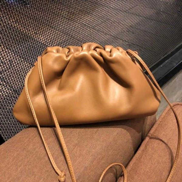botte bag venetes pouch wrinkled cloud bag soft leather feeling dumpling bag leather messenger handbag female grbm
botte bag venetes pouch wrinkled cloud bag soft leather feeling dumpling bag leather messenger handbag female grbm