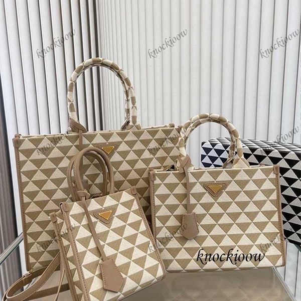 designer bag luxury large capacity tote women fashion tote bag shopping bag leather handbag shoulder bag small with shoulder strap for singl
designer bag luxury large capacity tote women fashion tote bag shopping bag leather handbag shoulder bag small with shoulder strap for singl