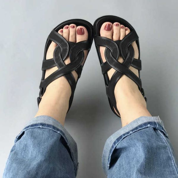 pure original toteme thick soled handmade roman sandals black linen canvas flat bottomed leather woven beach shoes
pure original toteme thick soled handmade roman sandals black linen canvas flat bottomed leather woven beach shoes
