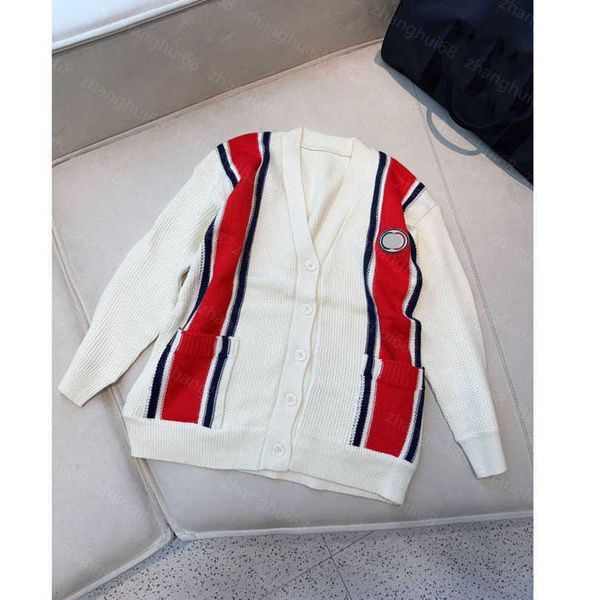 23ss womens designer clothing womens knits british style color mosaic logo embroidery loose long-sleeved mid-long cardigan womens clothes a1, White
23ss womens designer clothing womens knits british style color mosaic logo embroidery loose long-sleeved mid-long cardigan womens clothes a1, White